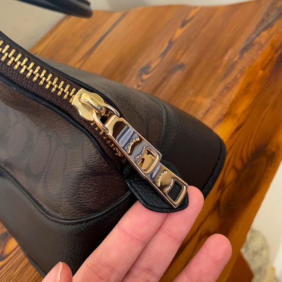 COACH Bag - Picture 4 of 10